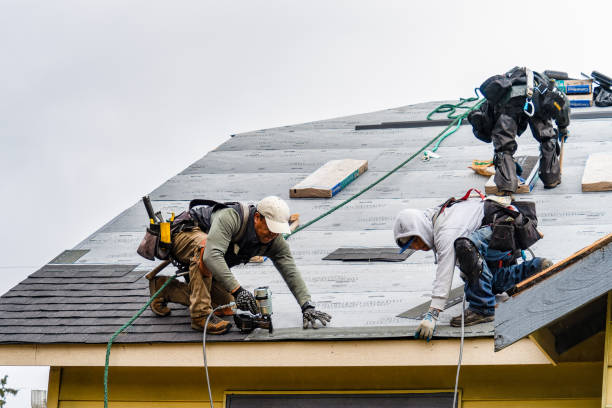 Professional Gutter Installation technician working in Verona, NY